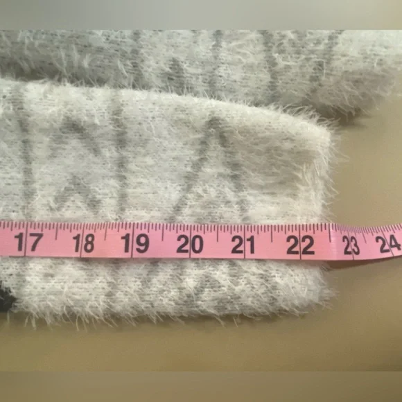 Northern Angel by Anthropology Aztecs design Sweater - Picture 8 of 11